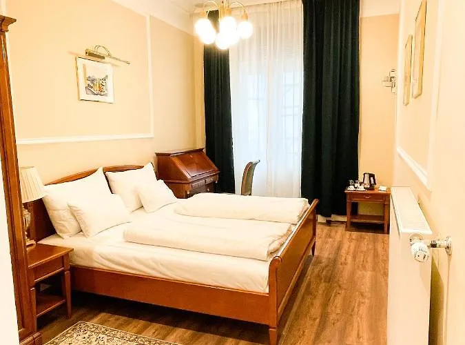 Hotel Arenberg Boutique Zentrum 4*