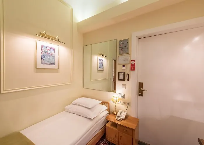 Hotel Arenberg Boutique Zentrum 4*