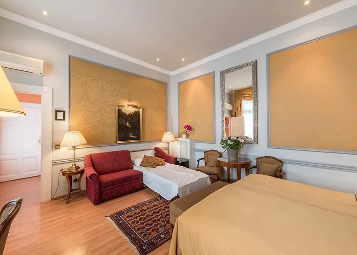 Hotel Arenberg Boutique Zentrum 4*